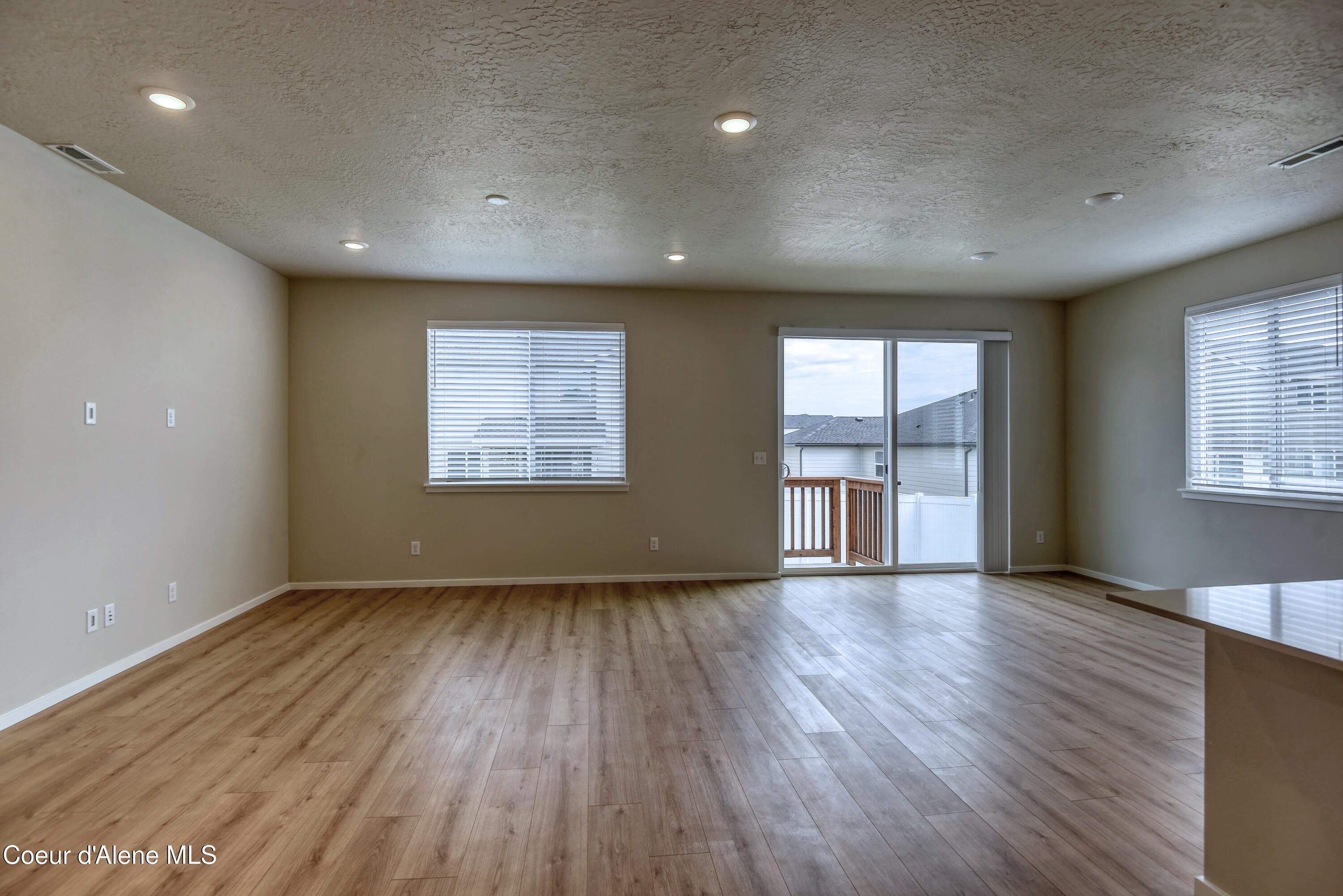 3098 North Marni Road Post Falls, ID 83854 - Photo 13 of 33 04-65136020