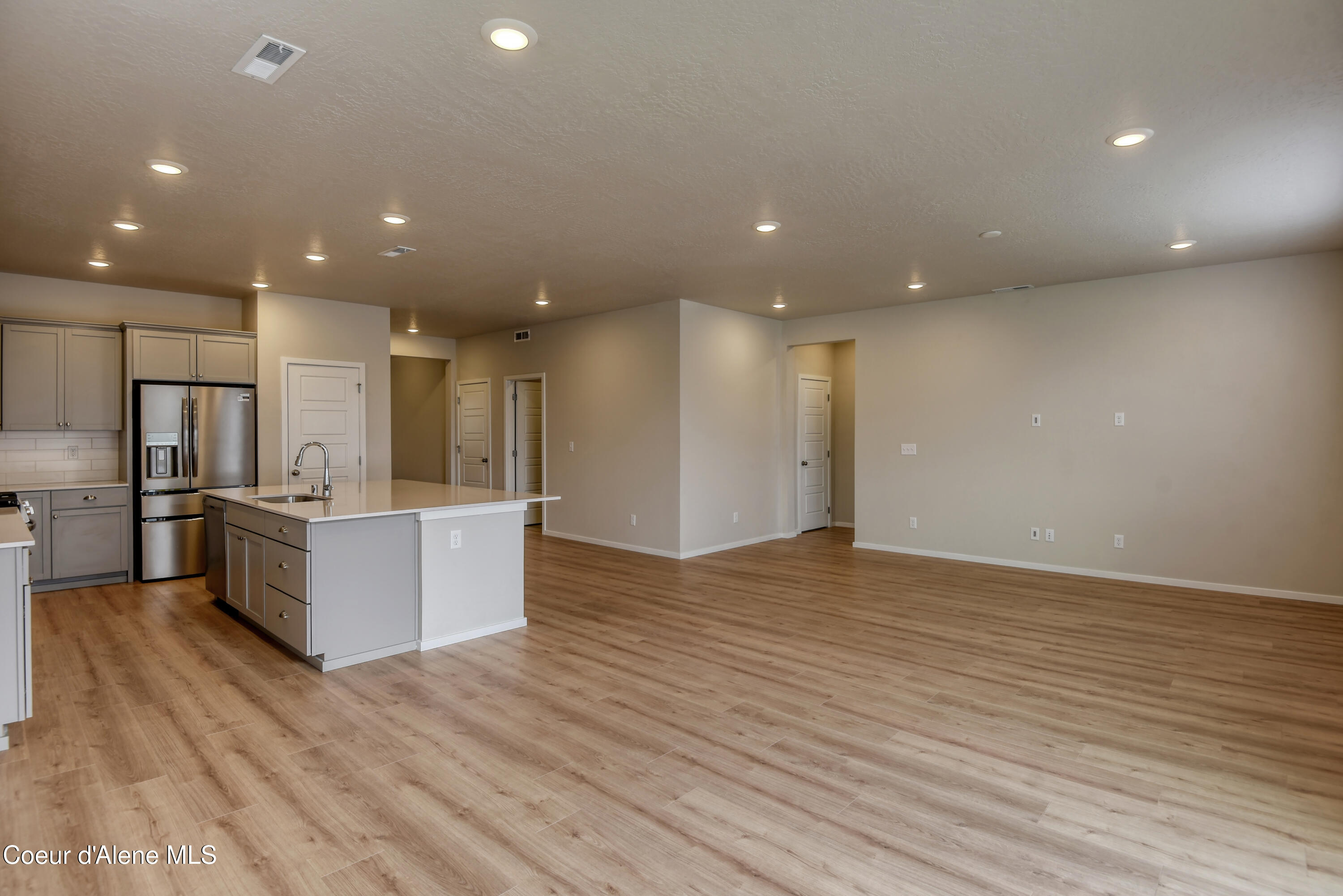 3098 North Marni Road Post Falls, ID 83854 - Photo 14 of 33 10-65136027