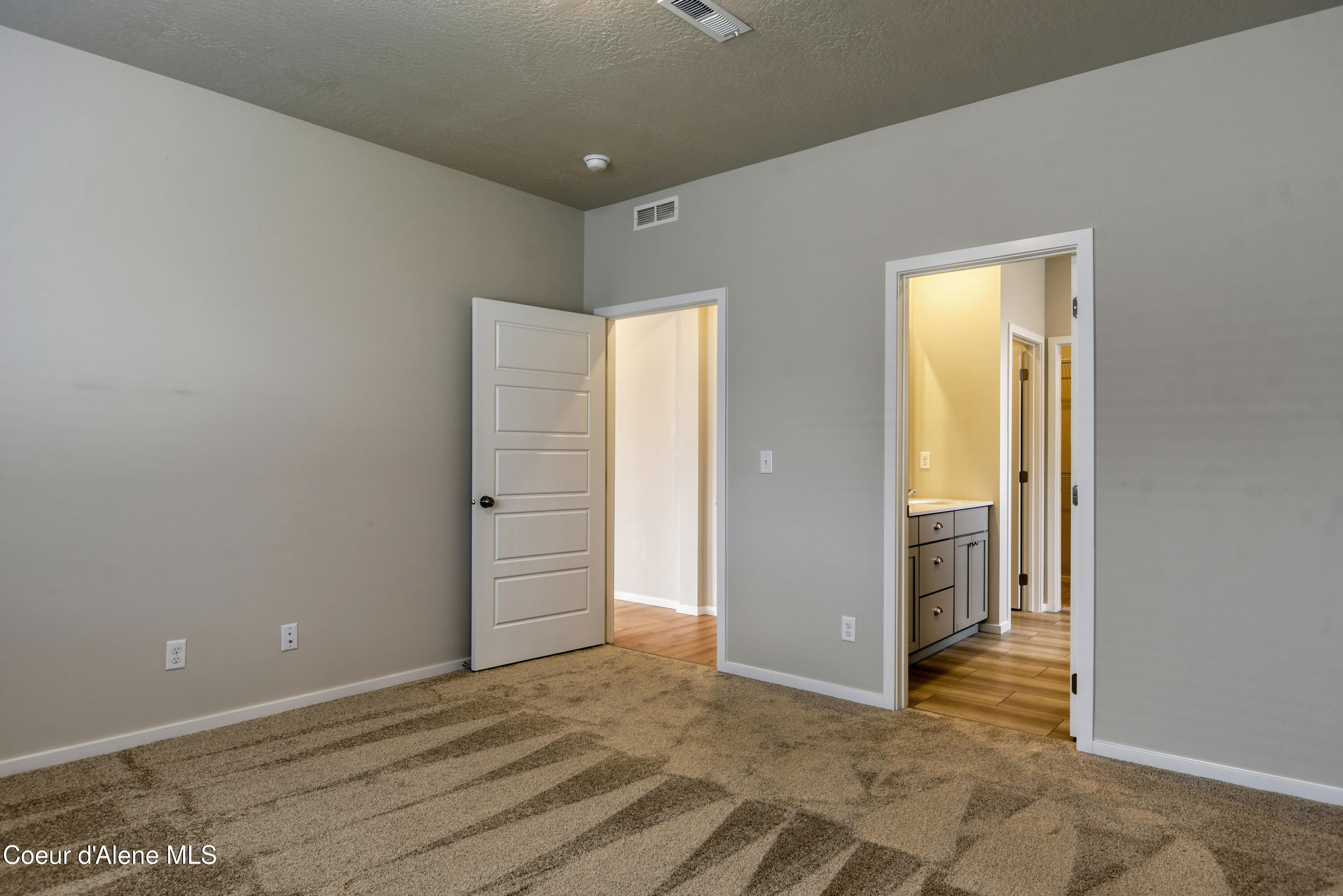 3098 North Marni Road Post Falls, ID 83854 - Photo 16 of 33 21-65136046