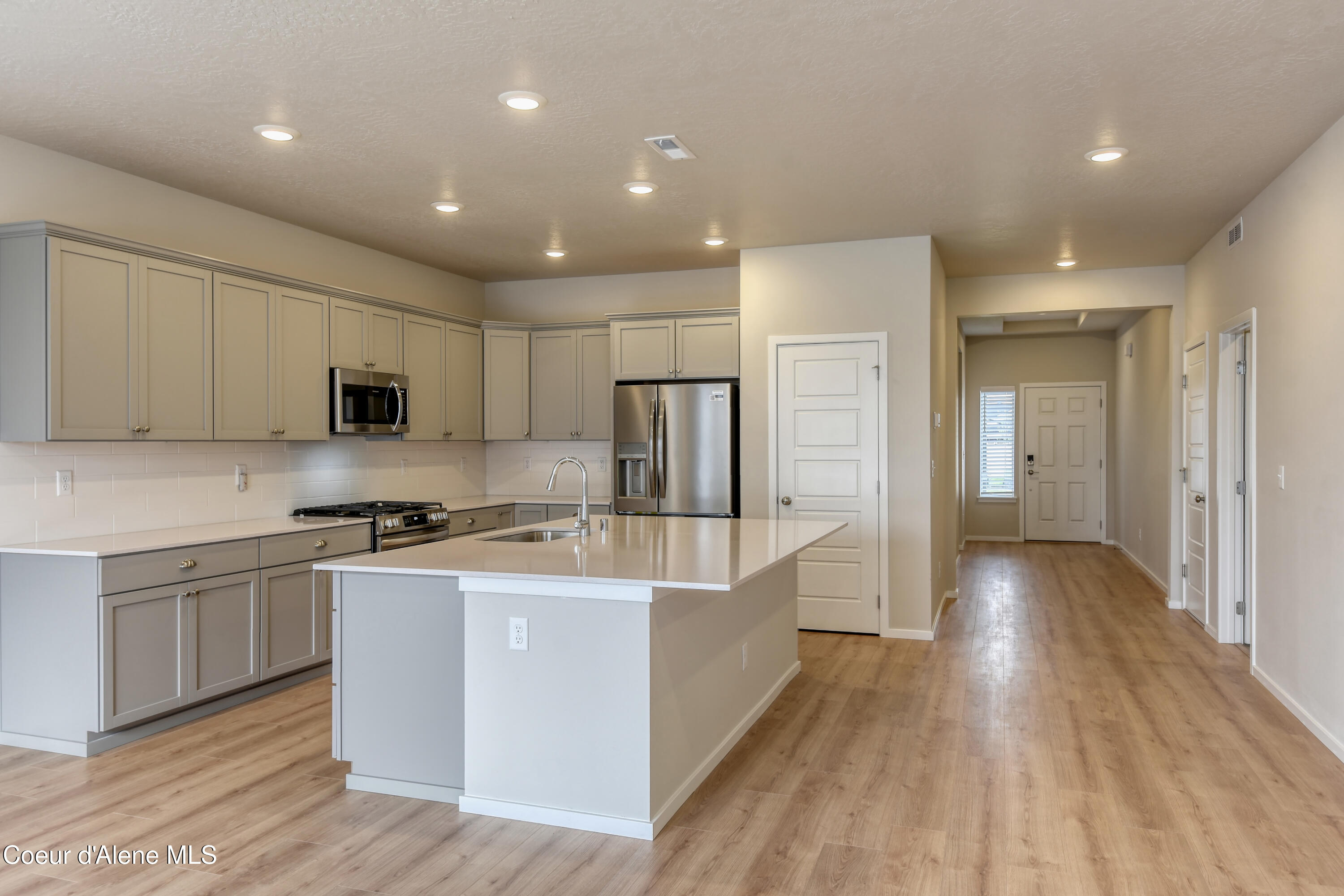 3098 North Marni Road Post Falls, ID 83854 - Photo 8 of 33 12-65136029