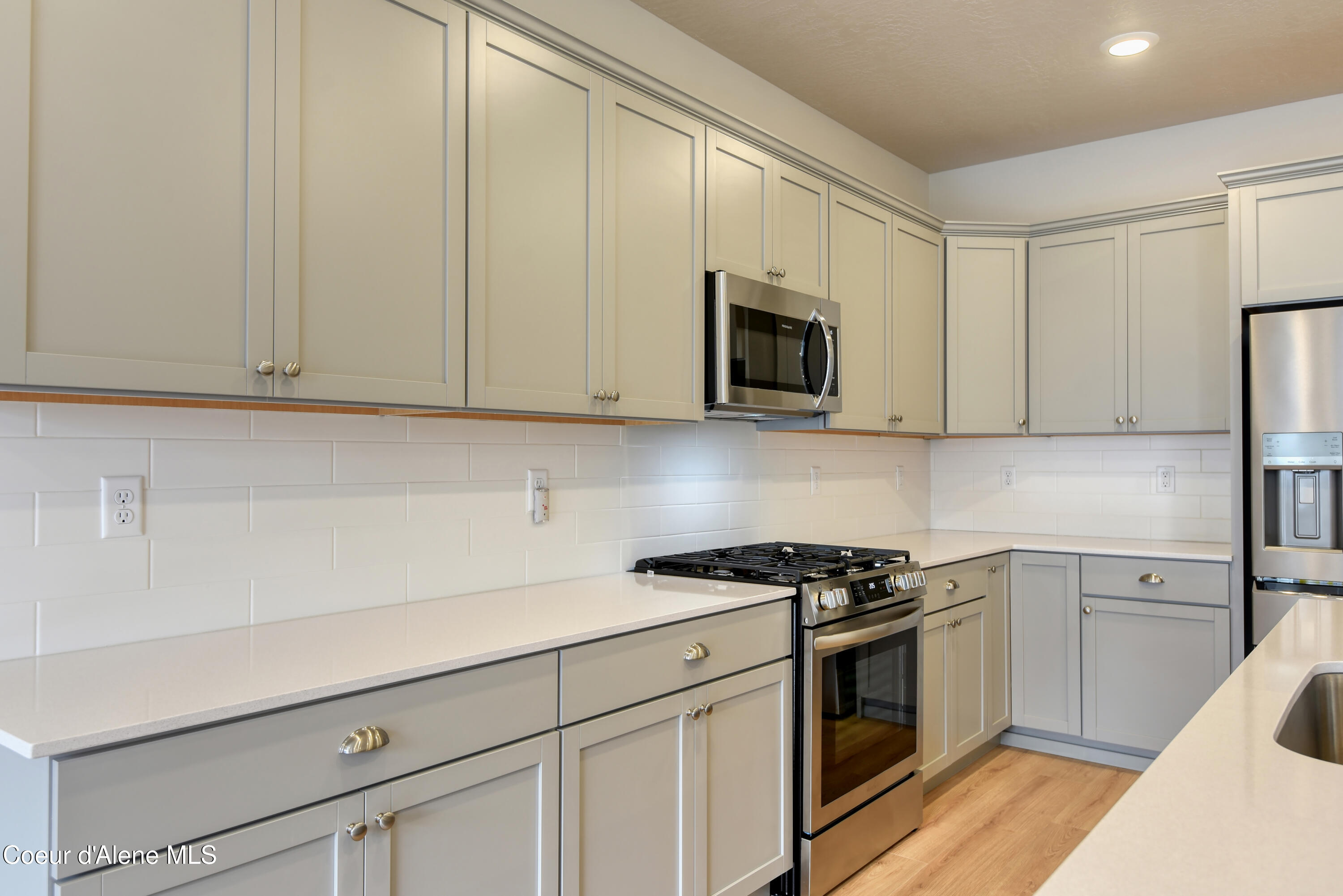 3098 North Marni Road Post Falls, ID 83854 - Photo 10 of 33 14-65136033