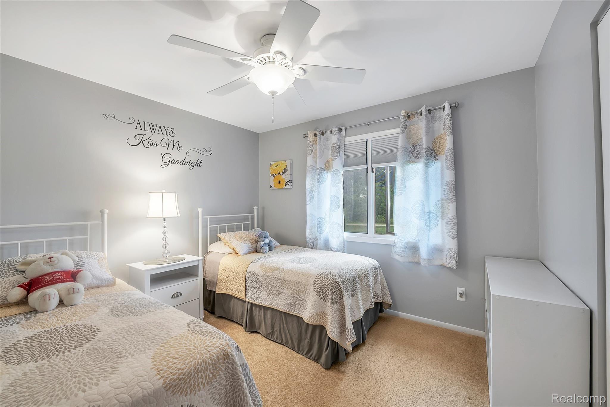 3876 Innisfree Road Howell, MI 48855 - Photo 16 of 31 2nd Bedroom