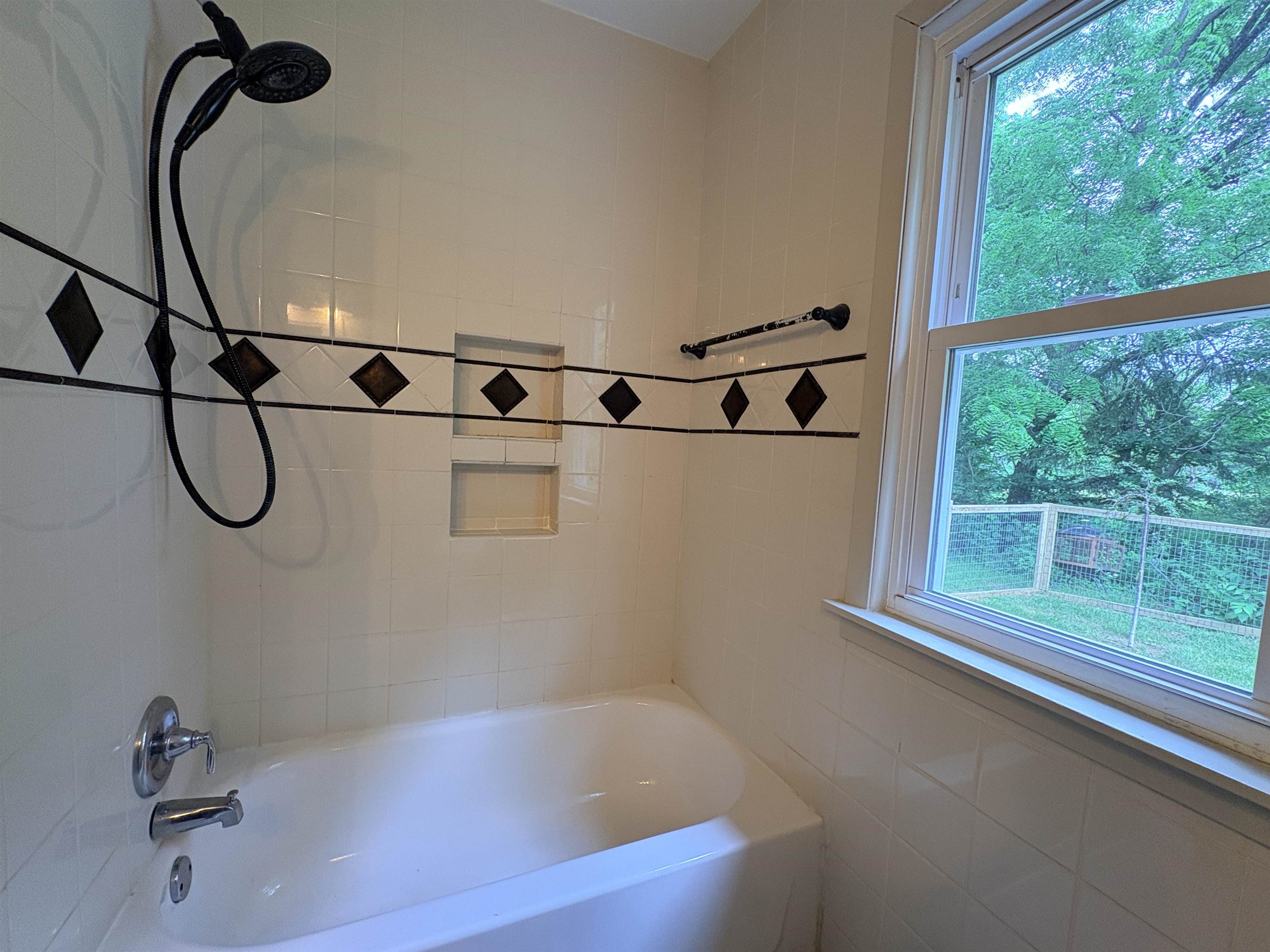 2471 North Jackson Road Pecatonica, IL 61063 - Photo 15 of 19