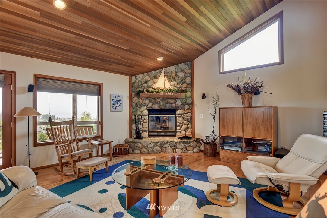37603 Olympic View Road Northeast Hansville, WA 98340 - Photo 4 of 25 Gallery Image 4