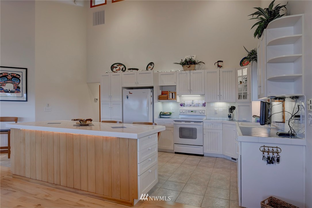 37603 Olympic View Road Northeast Hansville, WA 98340 - Photo 7 of 25 Gallery Image 7