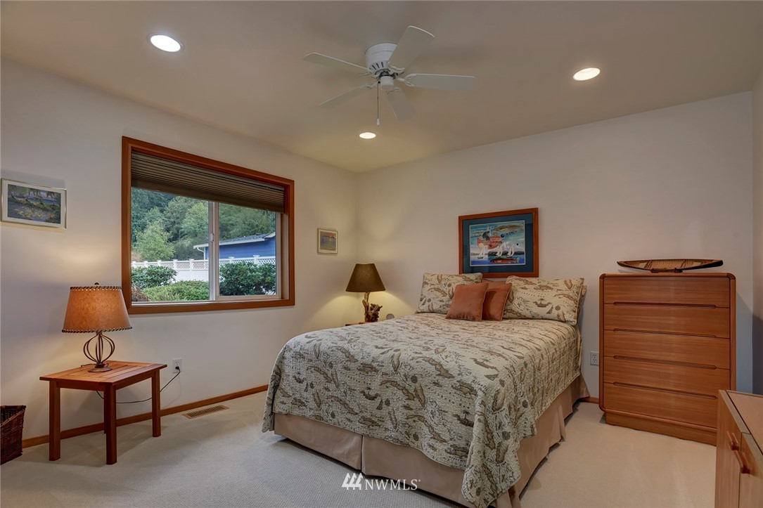 37603 Olympic View Road Northeast Hansville, WA 98340 - Photo 10 of 25 Gallery Image 10