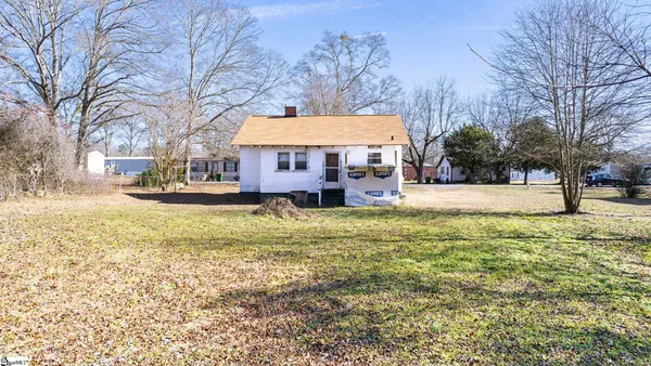 $89,999 | 105 West Front Street, Iva, SC 29655