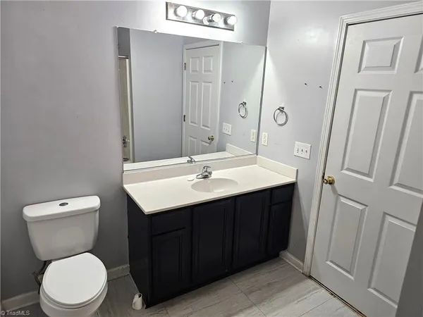 $165,000 | 3015 Winston Drive, Unit 111, Burlington, NC 27215