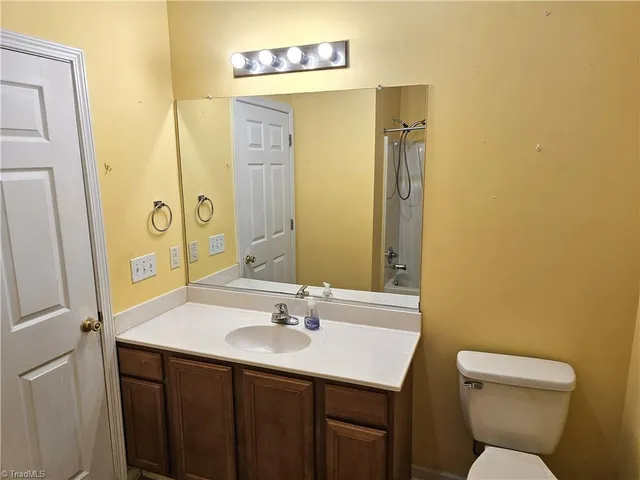 $169,000 | 3015 Winston Drive, Unit 111, Burlington, NC 27215