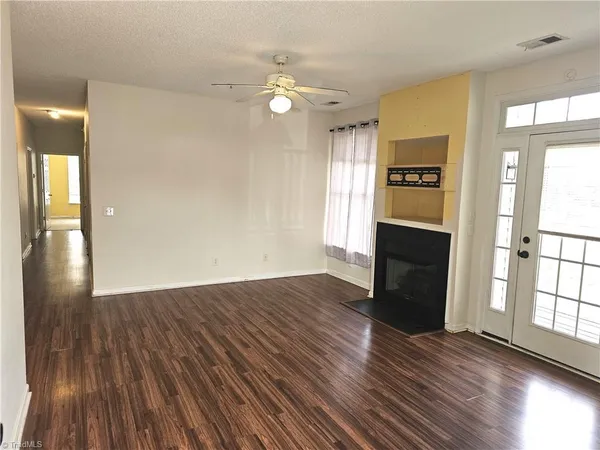 $165,000 | 3015 Winston Drive, Unit 111, Burlington, NC 27215