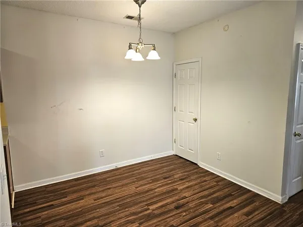 $165,000 | 3015 Winston Drive, Unit 111, Burlington, NC 27215