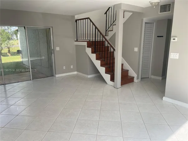$2,200 | 8043 Lagos De Campo Boulevard, Unit F3, Tamarac, FL 33321