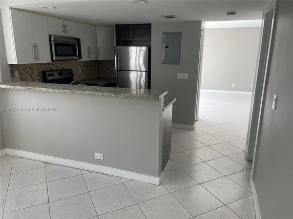$2,200 | 8043 Lagos De Campo Boulevard, Unit F3, Tamarac, FL 33321
