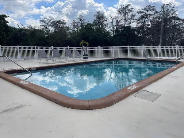 $2,200 | 8043 Lagos De Campo Boulevard, Unit F3, Tamarac, FL 33321