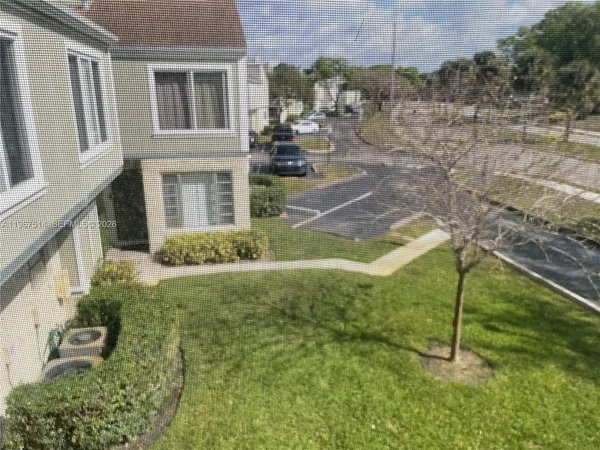 $2,200 | 8043 Lagos De Campo Boulevard, Unit F3, Tamarac, FL 33321