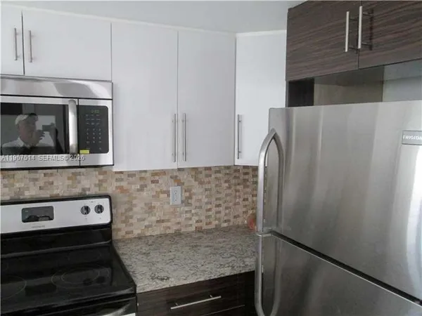 $2,200 | 8043 Lagos De Campo Boulevard, Unit F3, Tamarac, FL 33321