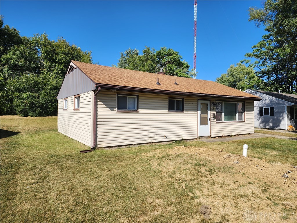 3939 Nicholas Road Dayton, OH 45417 - Photo 3 of 15 Gallery Image 3