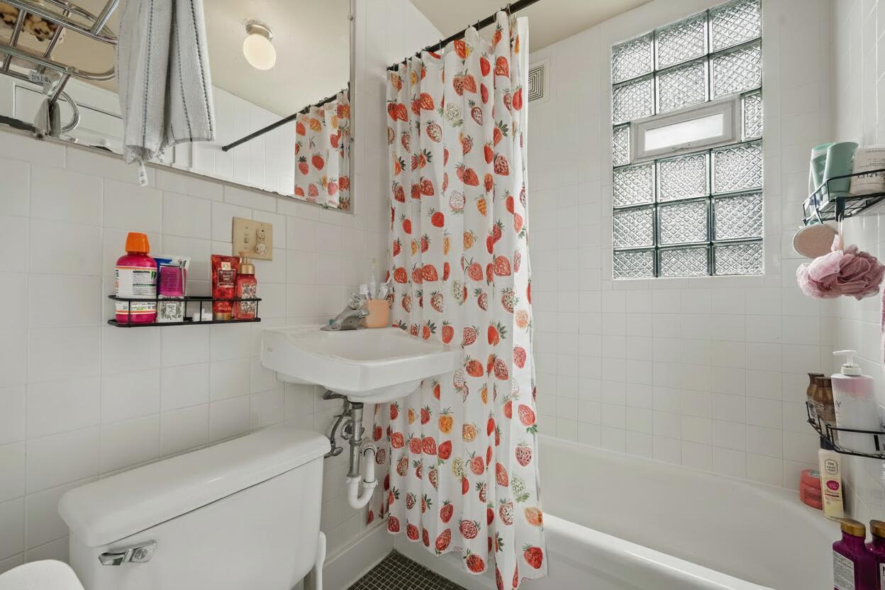 217 North 63rd Street, Unit 217A Milwaukee, WI 53213 - Photo 20 of 28 20