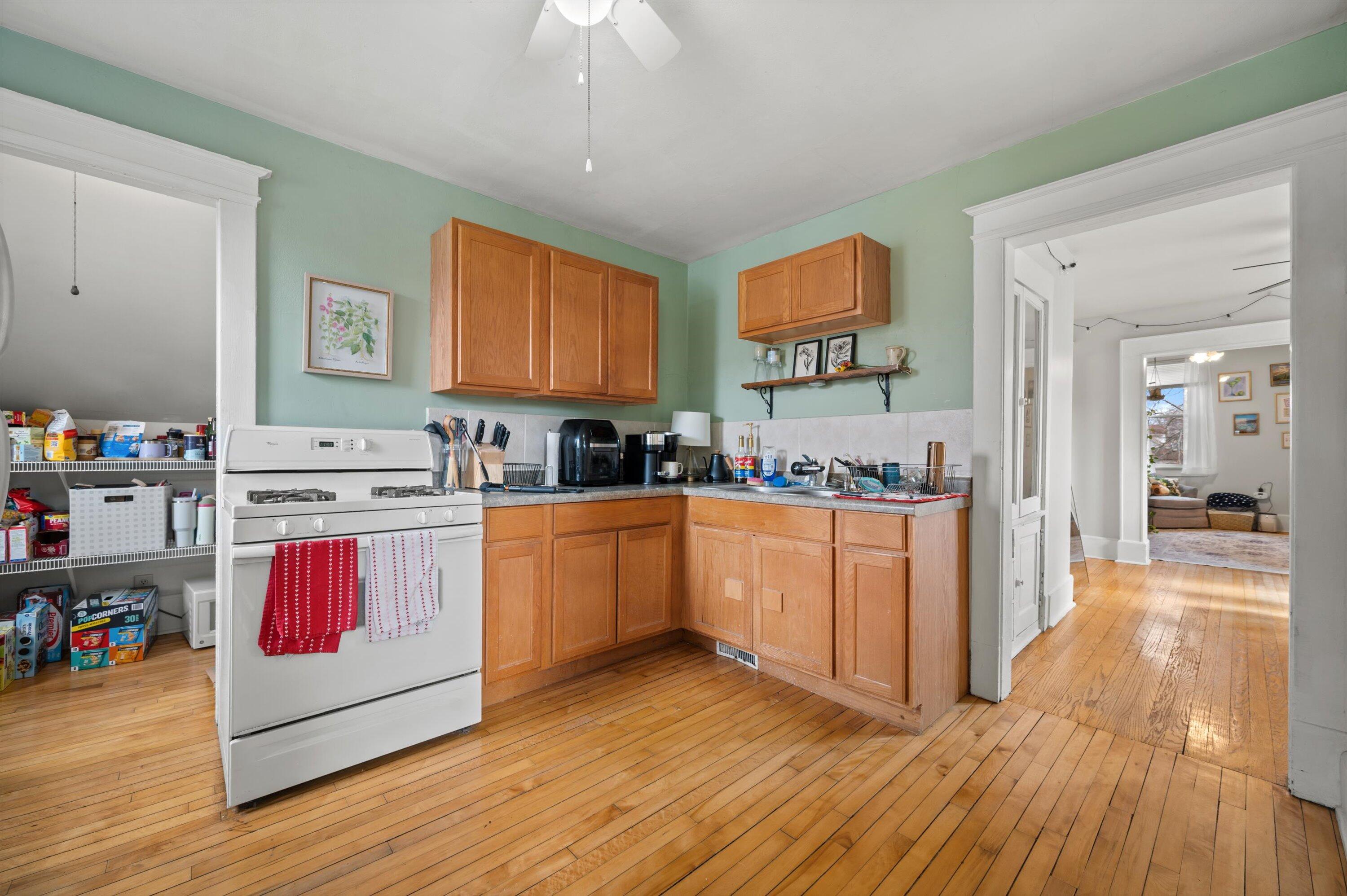 217 North 63rd Street, Unit 217A Milwaukee, WI 53213 - Photo 3 of 28 3