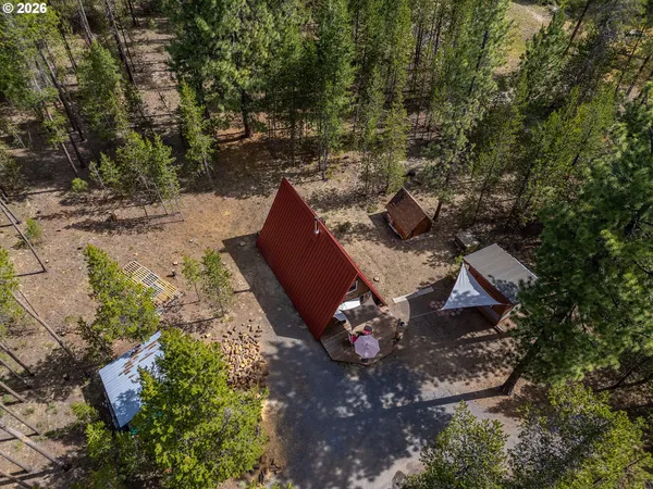 $324,999 | 15635 6th Street, La Pine, OR 97739