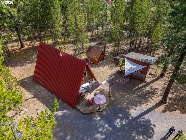 $324,999 | 15635 6th Street, La Pine, OR 97739