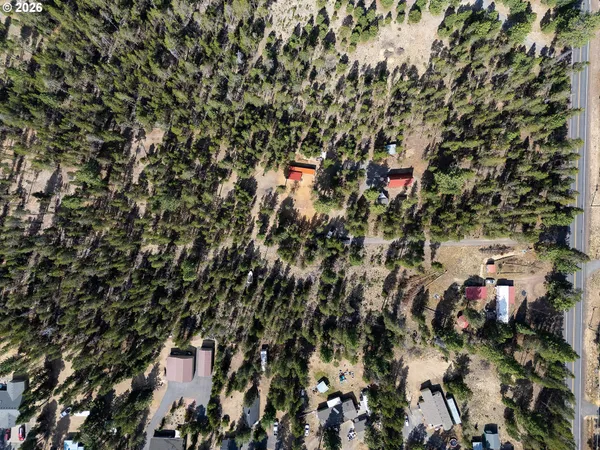 $324,999 | 15635 6th Street, La Pine, OR 97739