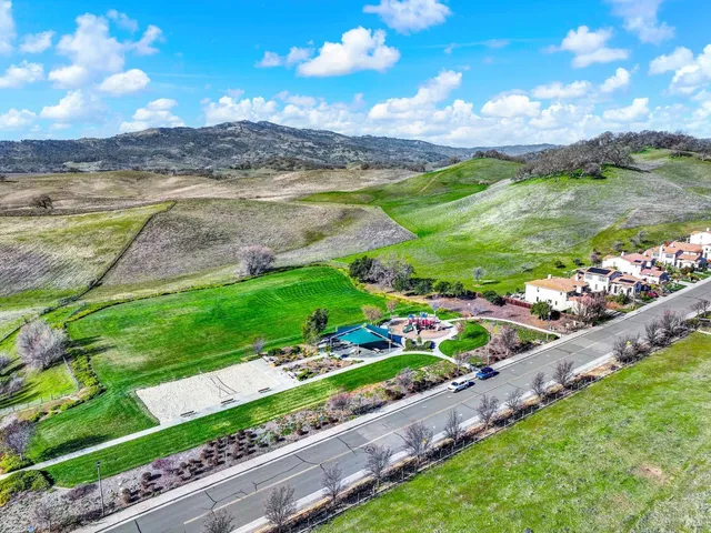 $1,225,000 | 2965 Pebble Beach Circle, Fairfield, CA 94534