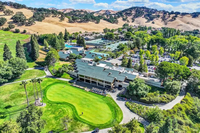 $1,225,000 | 2965 Pebble Beach Circle, Fairfield, CA 94534