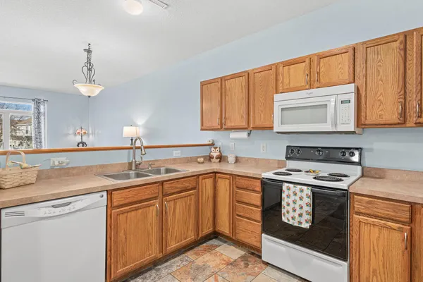 $235,000 | 1035 Providence Drive, Shakopee, MN 55379