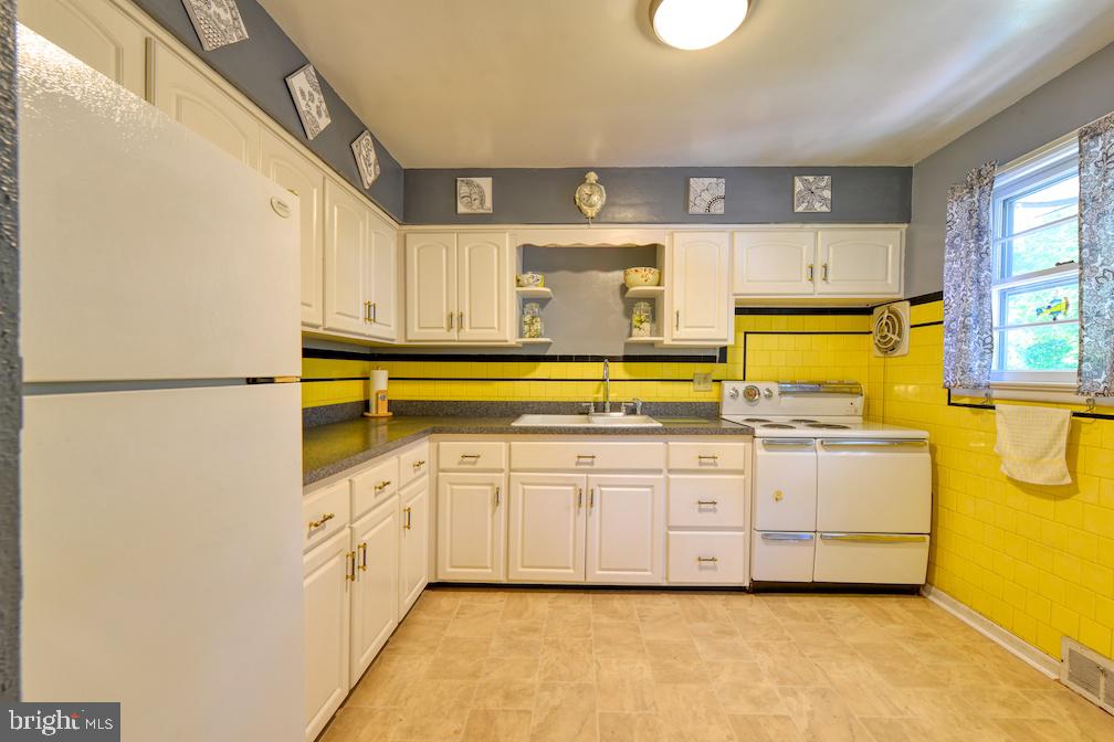617 South Spring Road Vineland, NJ 08361 - Photo 8 of 19