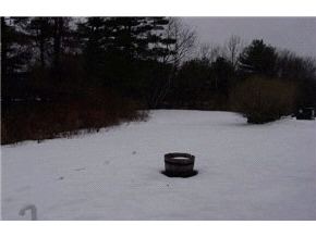 75 Rockingham Road Derry, NH 03038 - Photo 3 of 9