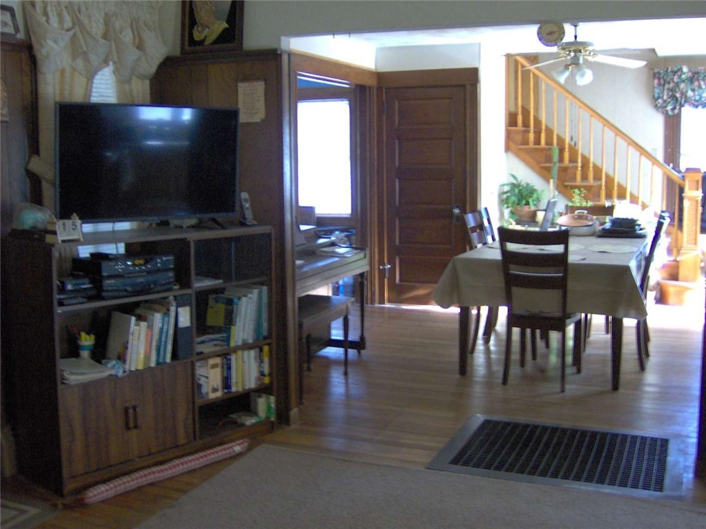 274 Albion Road Lincoln, RI 02865 - Photo 2 of 20