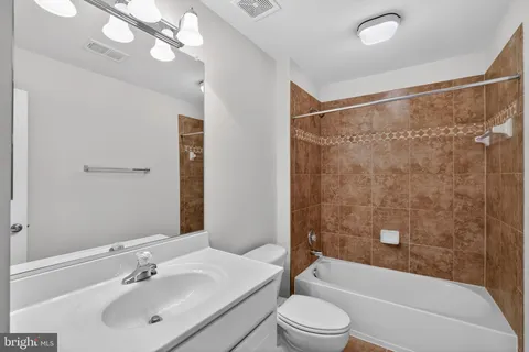 $549,900 | 2228 Highfly Terrace, Unit 2228, Silver Spring, MD 20902