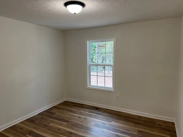 $320,900 | 22 Ghea Road, Normandy, TN 37360