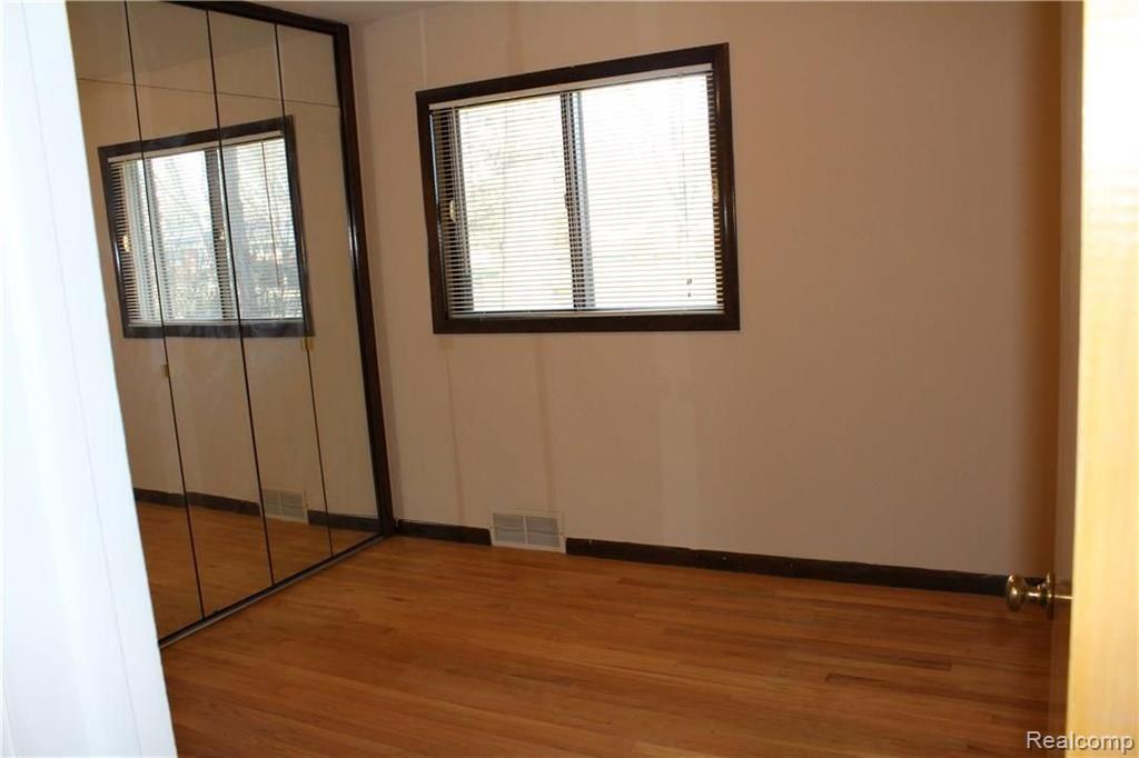 28391 Bay Tree Road Farmington Hills, MI 48334 - Photo 26 of 74