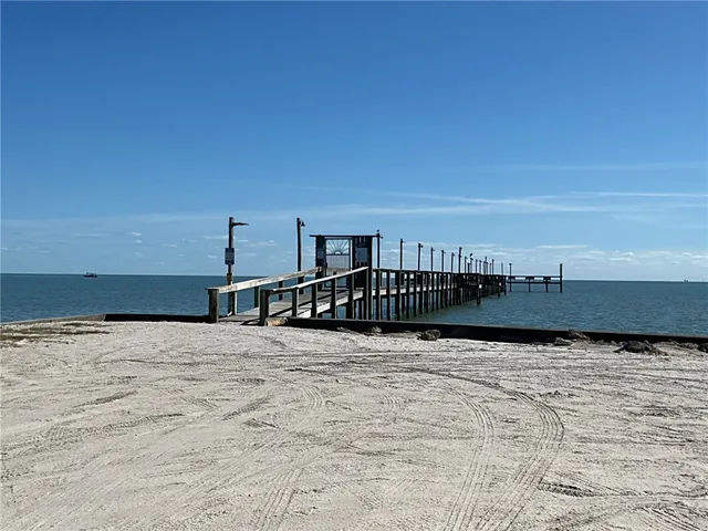 $185,000 | 2290 North Fulton Beach Road, Unit B319, Rockport, TX 78382