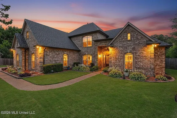 $439,900 | 5040 Garner Lane, Southaven, MS 38672