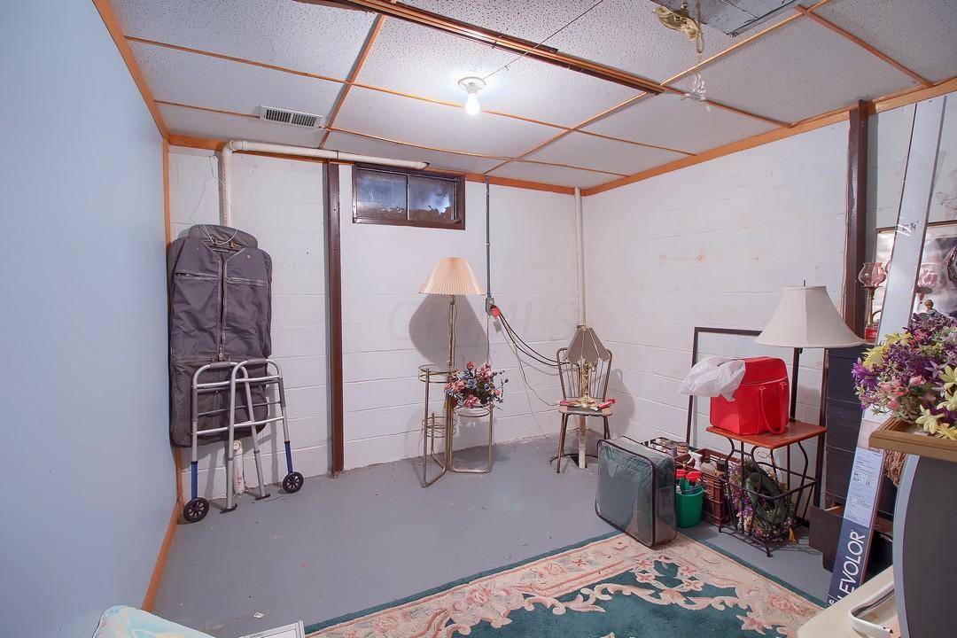 3089 Lewis Road Columbus, OH 43207 - Photo 41 of 43 Gallery Image 41