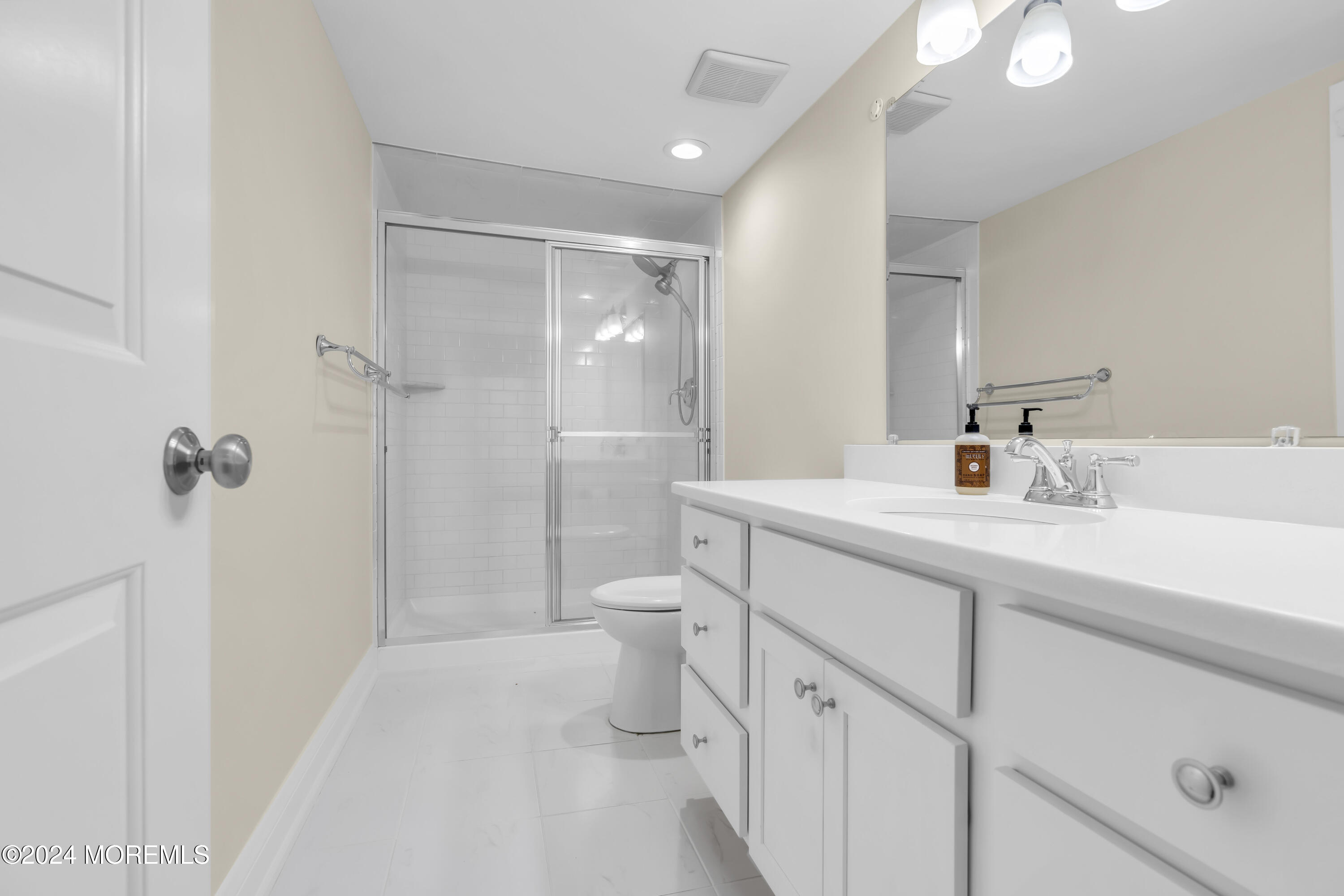 217 Jersey Avenue, Unit REAR ANNUAL Spring Lake, NJ 07762 - Photo 6 of 20 011_dsc09497_452