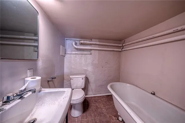 $2,400 | 2336 Sidney Street, Pittsburgh, PA 15203