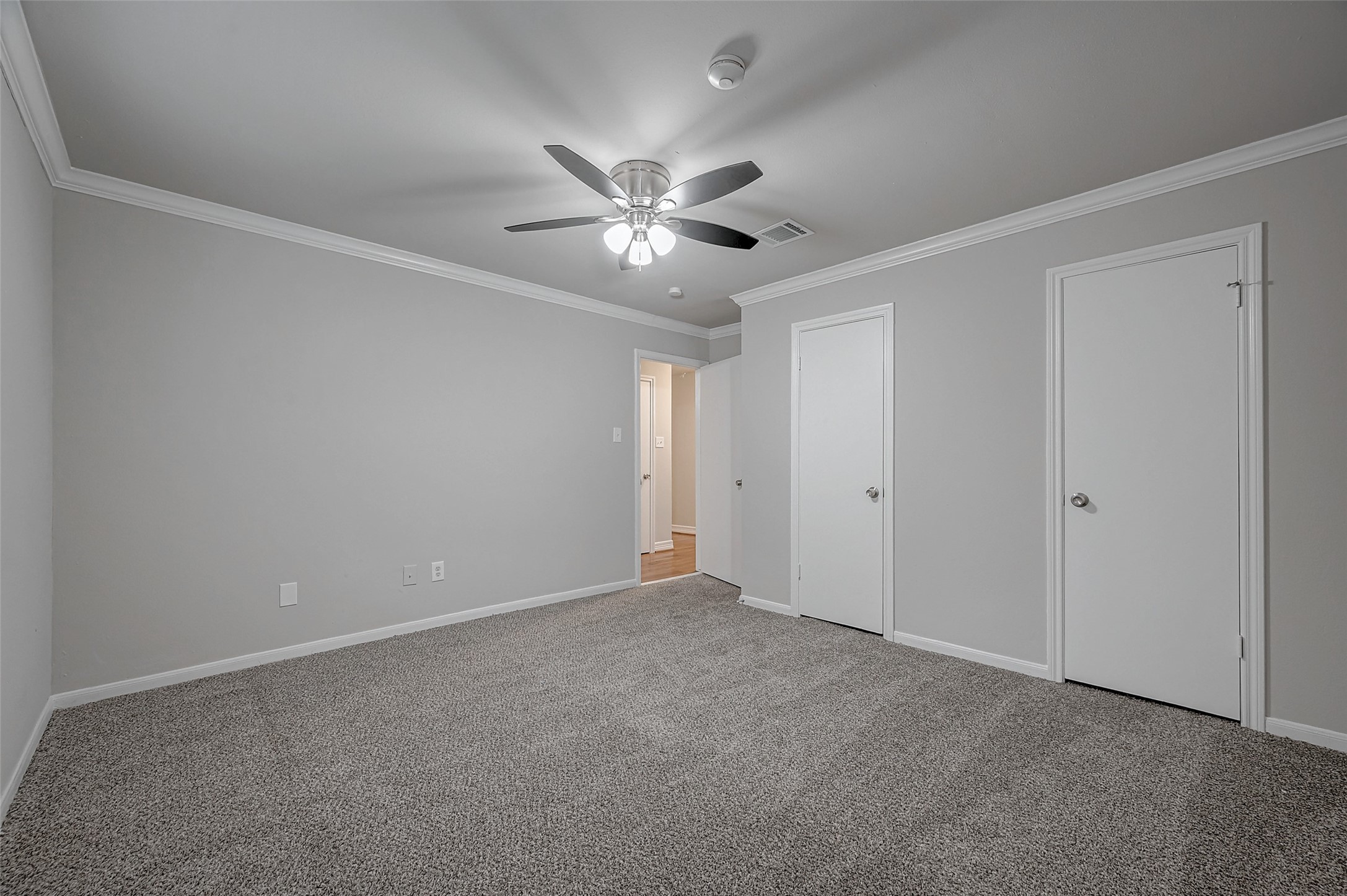 919 Mockingbird Way Sugar Land, TX 77478 - Photo 27 of 41 The spacious room featuring attached bathroom.