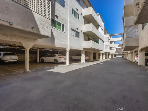 $449,944 | 5412 Lindley Avenue, Unit 108, Encino, CA 91316