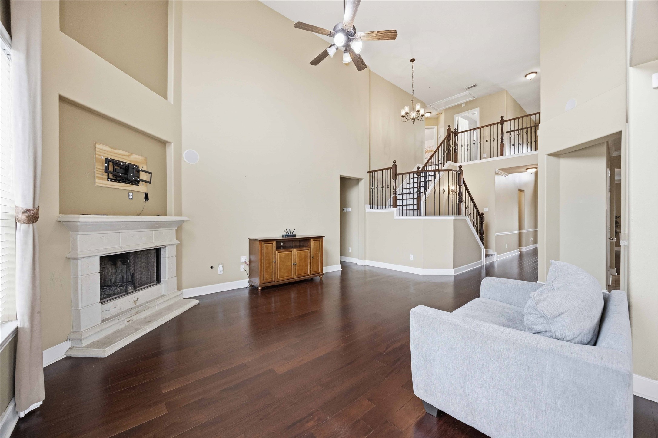 803 Northridge Terrace Lane Spring, TX 77373 - Photo 11 of 42 a living room with furniture and a fireplace