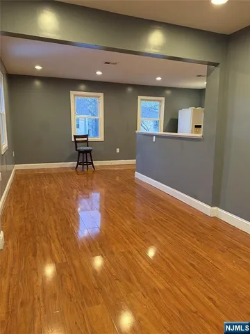 $3,100 | 726-728 East 6th Street, Unit 2 (2ND FLR), Plainfield, NJ 07062