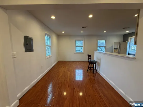 $3,000 | 726-728 East 6th Street, Unit 2 (2ND FLR), Plainfield, NJ 07062