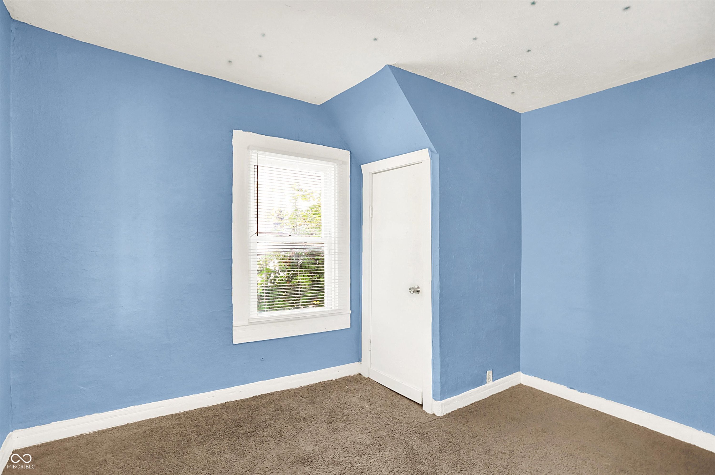 3263 Schofield Avenue Indianapolis, IN 46218 - Photo 13 of 27