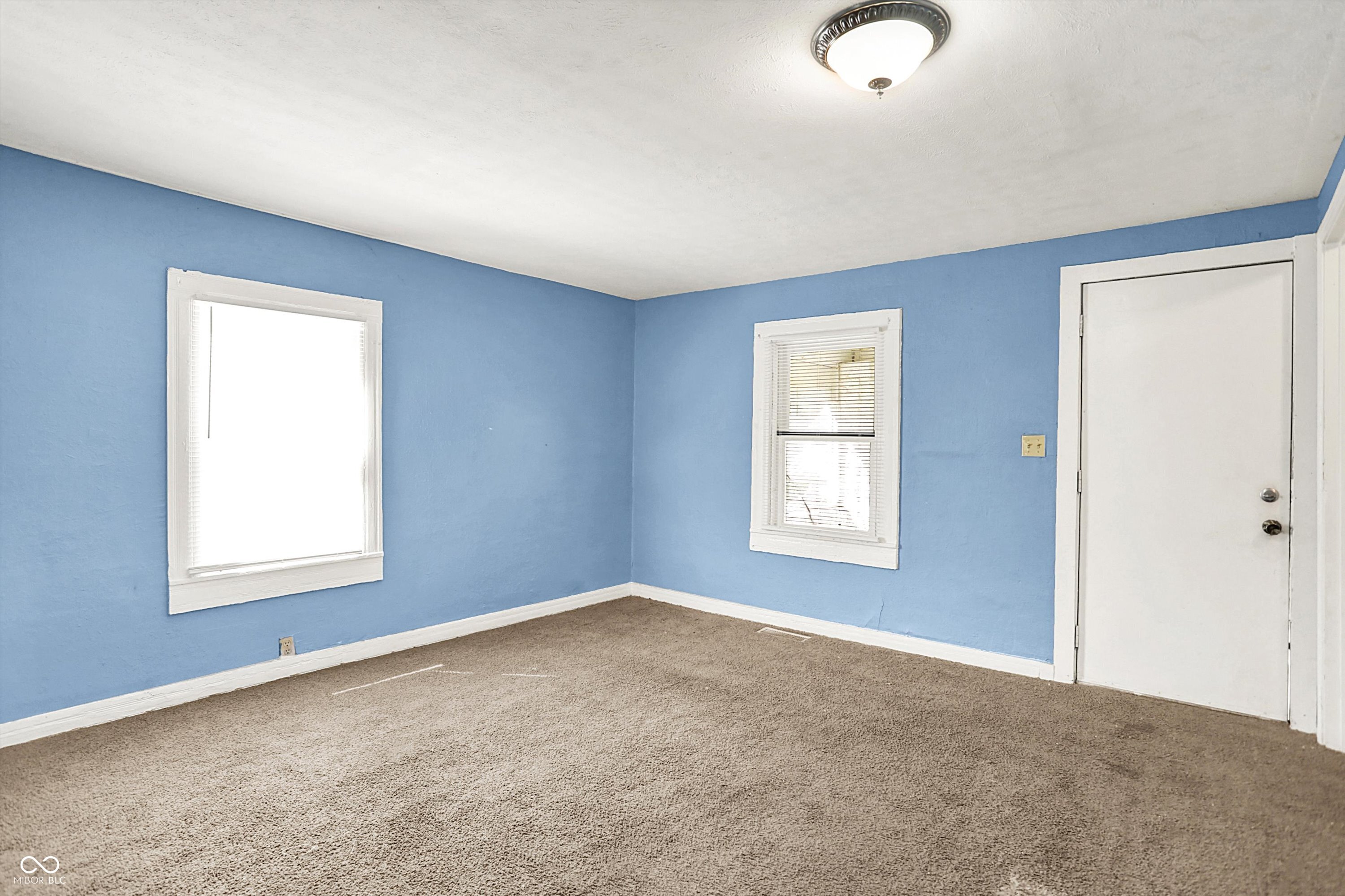 3263 Schofield Avenue Indianapolis, IN 46218 - Photo 5 of 27