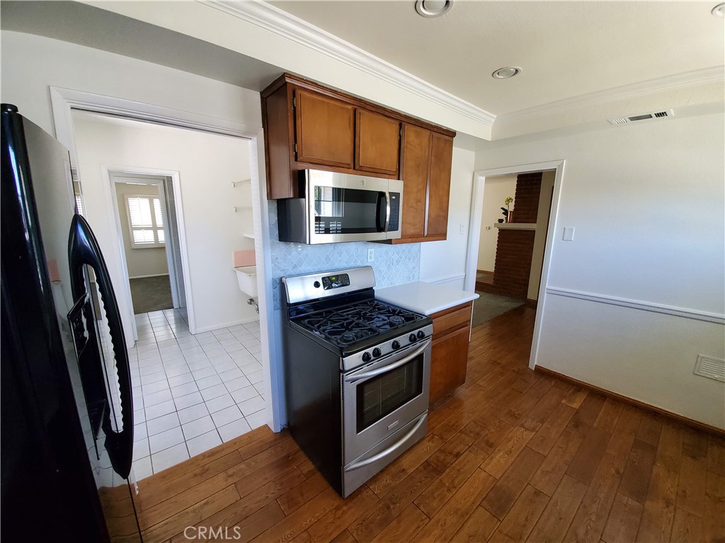 5162 Jurupa Avenue Riverside, CA 92504 - Photo 8 of 48 Gallery Image 8
