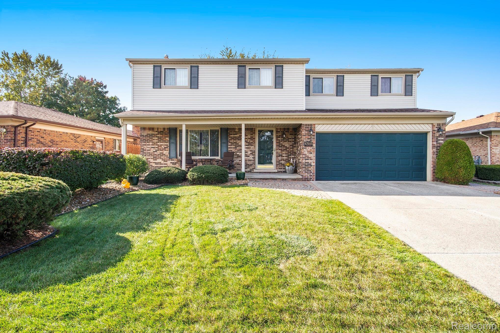 47605 Chrys Road_1.jpg