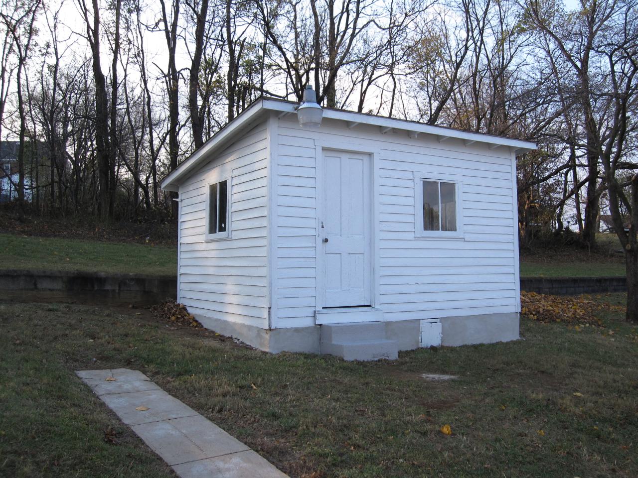 1125 Mountain View Road Vinton, VA 24179 - Photo 3 of 11 Storage Building